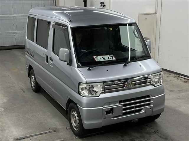 301 Mitsubishi Minicab van U61V 2013 г. (MIRIVE Saitama)